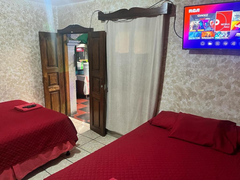 Cristales De Antigua Hotel Cristal Экстерьер фото